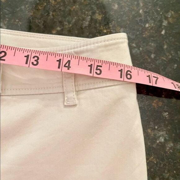 *LOFT* Sz 6 Tab-Front Trouser Shorts EUC - Picture 7 of 9